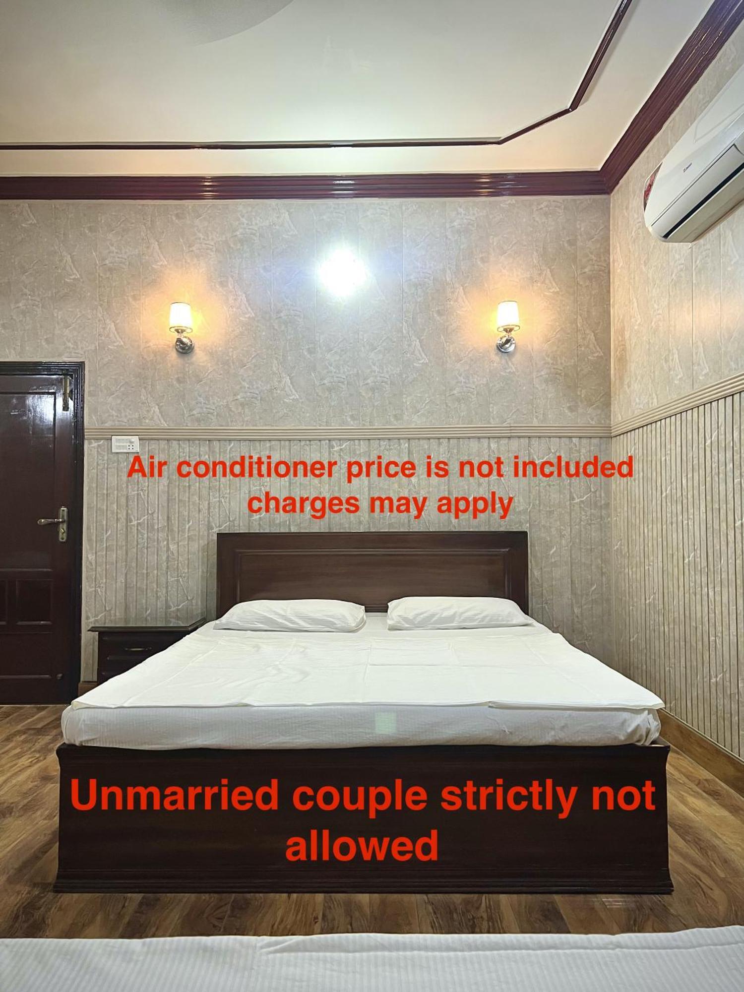 Hotel Babar House à Faisalabad Extérieur photo